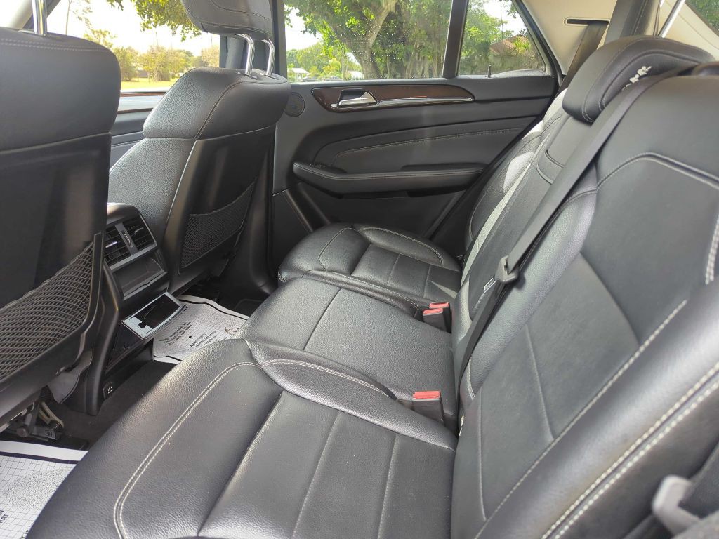 2012 Mercedes-Benz M-Class Image 13