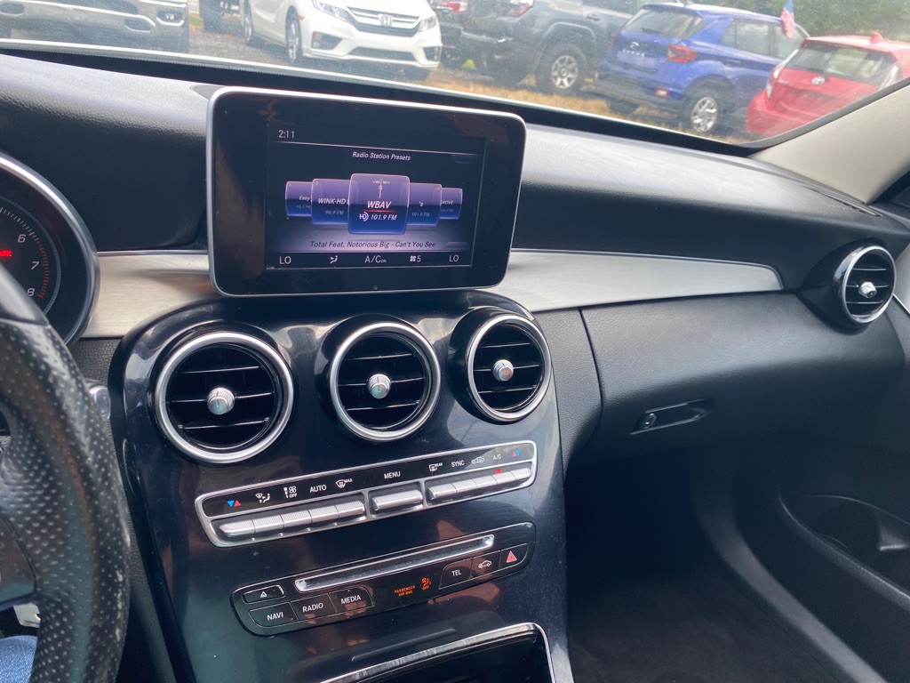 2015 Mercedes-Benz C-Class Image 14