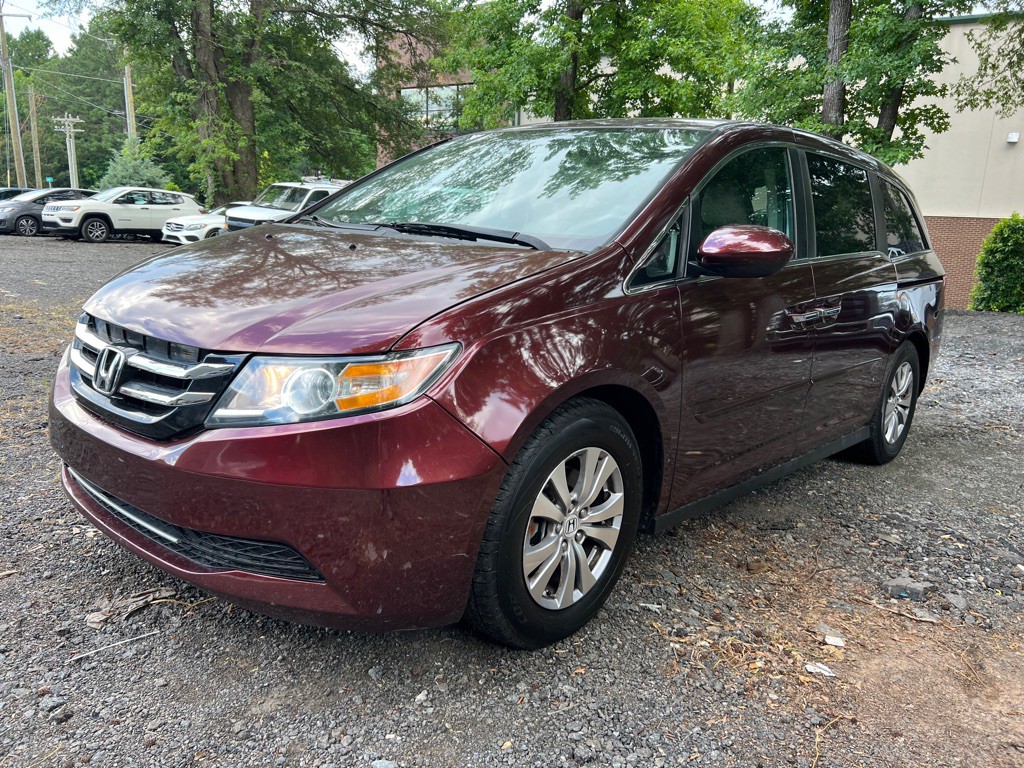 2017 Honda Odyssey Image 1