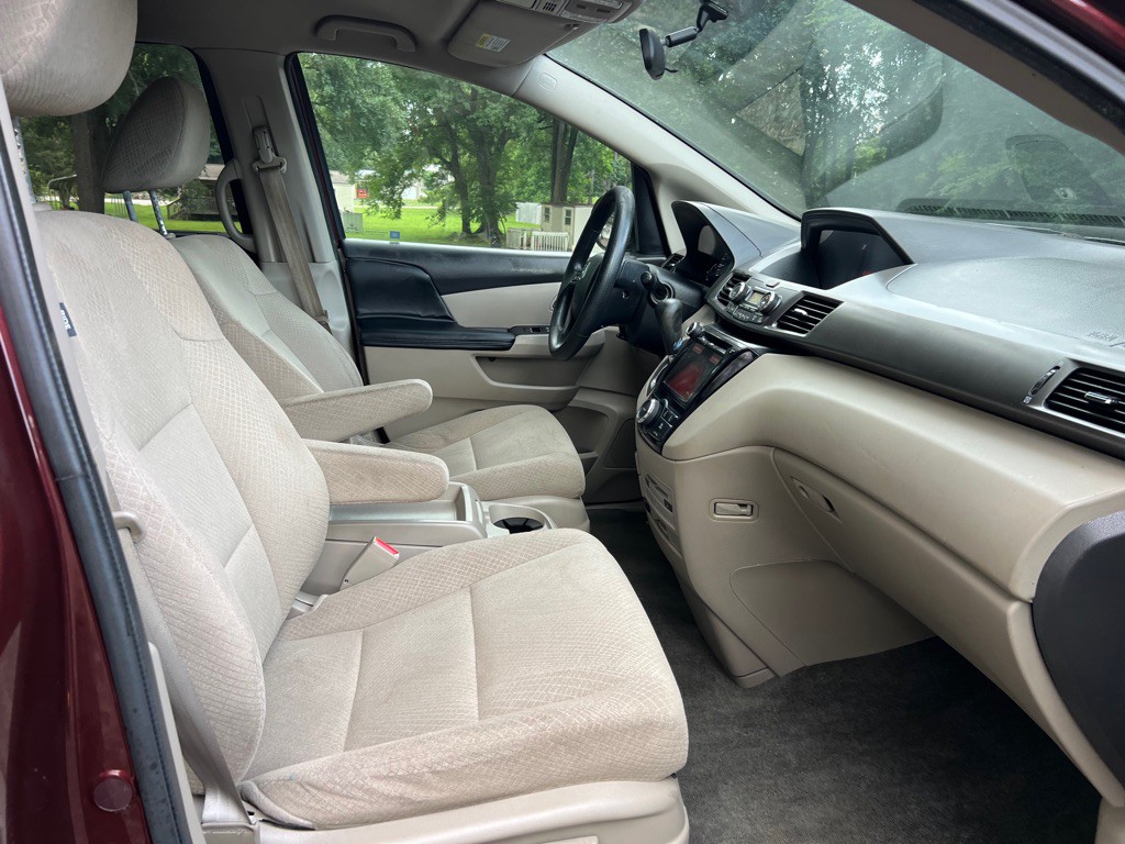 2017 Honda Odyssey Image 9