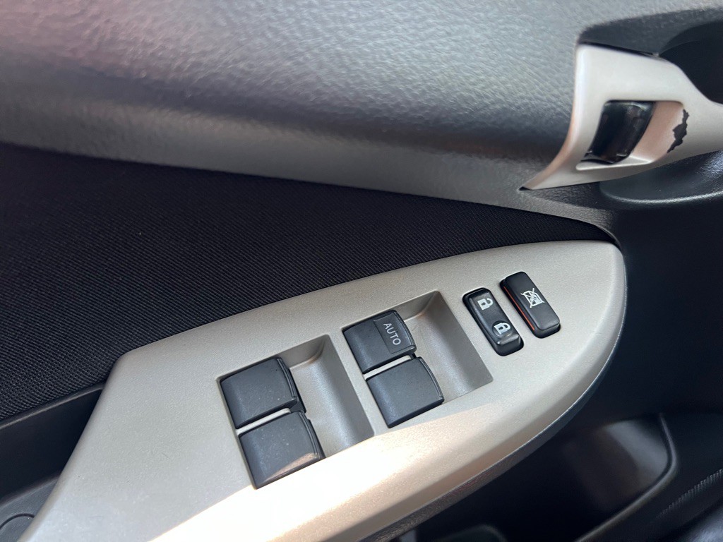 2011 Toyota Corolla Image 17