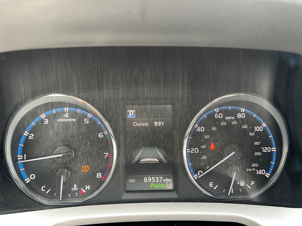 2016 Toyota Rav4 Image 14