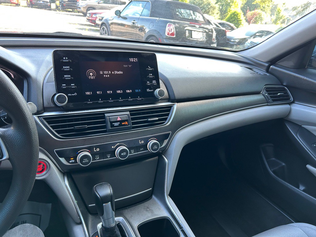 2020 Honda Accord Image 16
