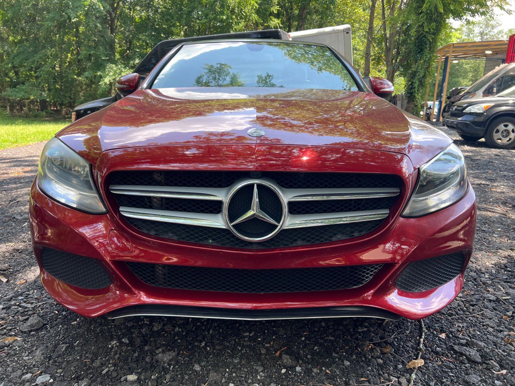 2016 Mercedes-Benz C-Class Image 2