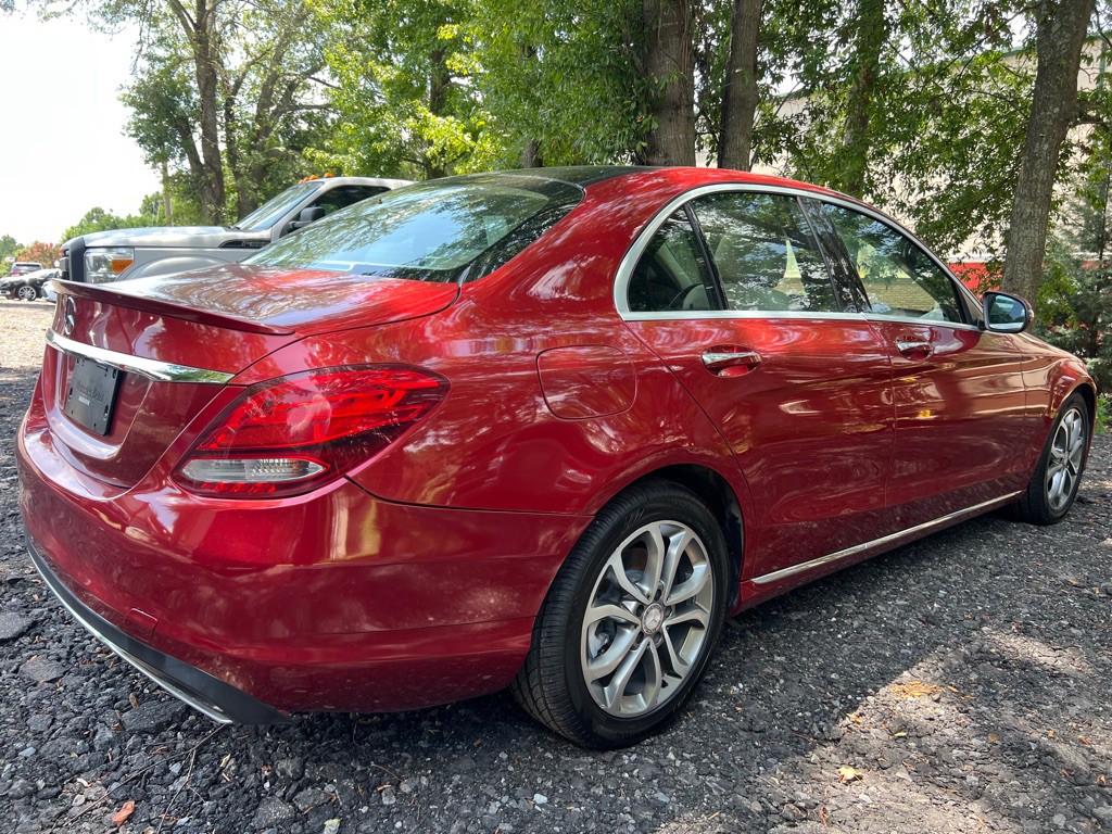 2016 Mercedes-Benz C-Class Image 4