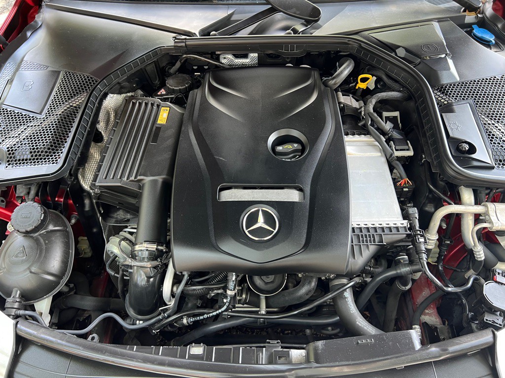2016 Mercedes-Benz C-Class Image 8