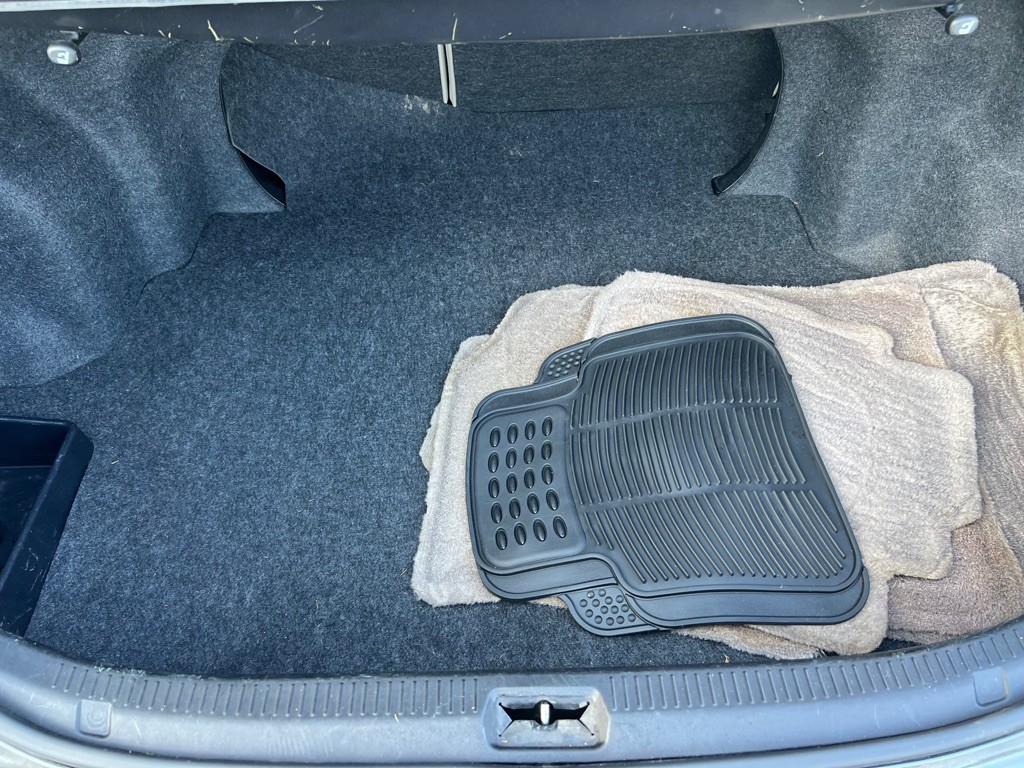 2010 Toyota Camry Image 6