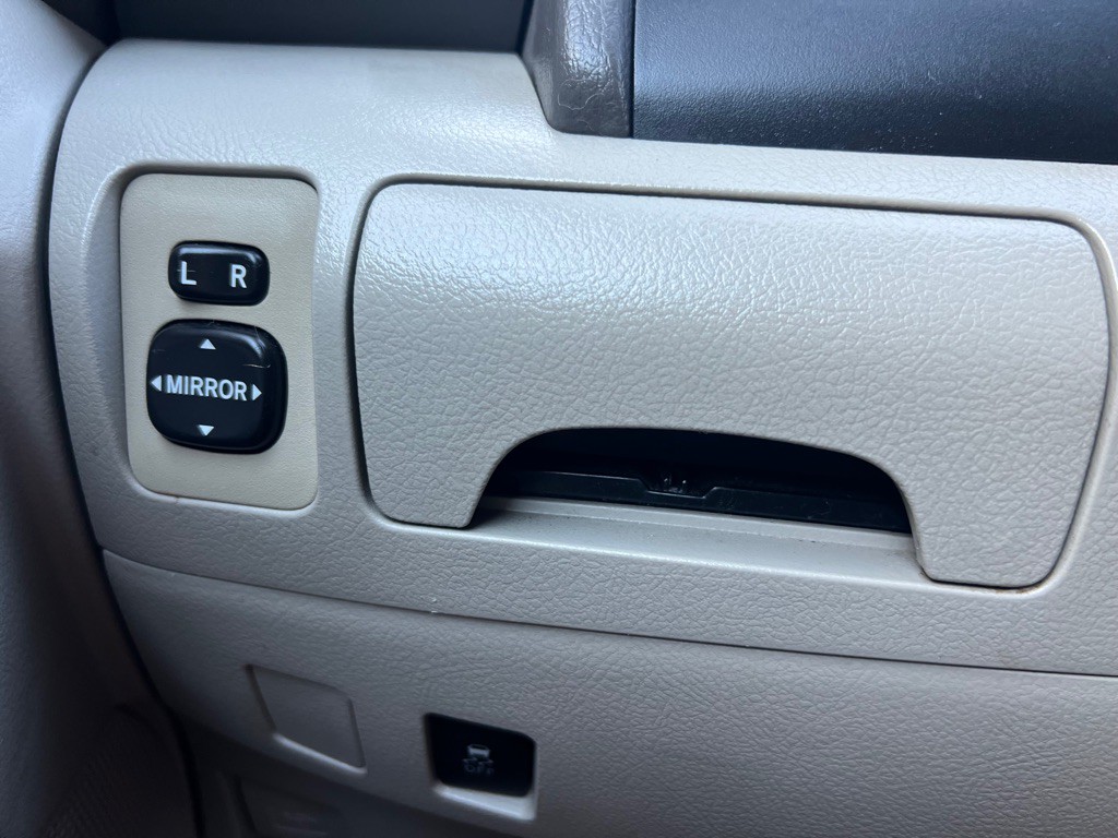 2010 Toyota Camry Image 16