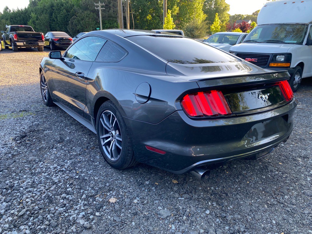2016 Ford Mustang Image 2