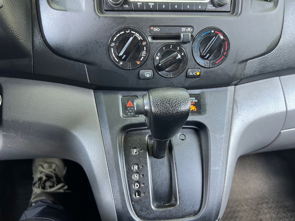 2018 Nissan NV200 Image 15