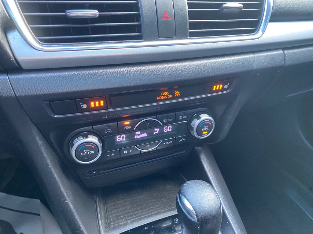 2014 Mazda Mazda3 Image 18