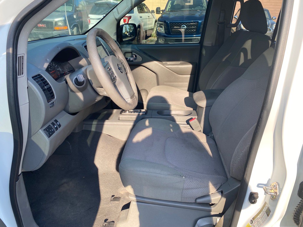 2019 Nissan Frontier Image 11