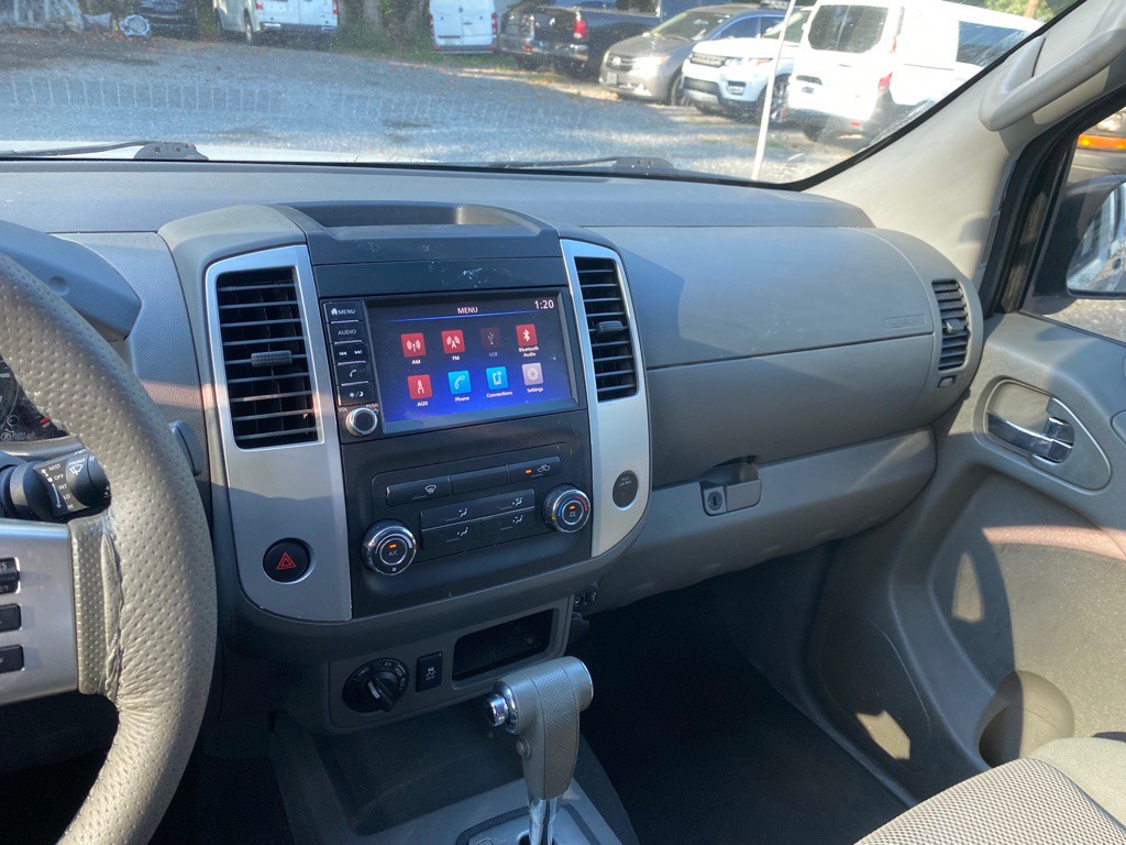 2019 Nissan Frontier Image 15