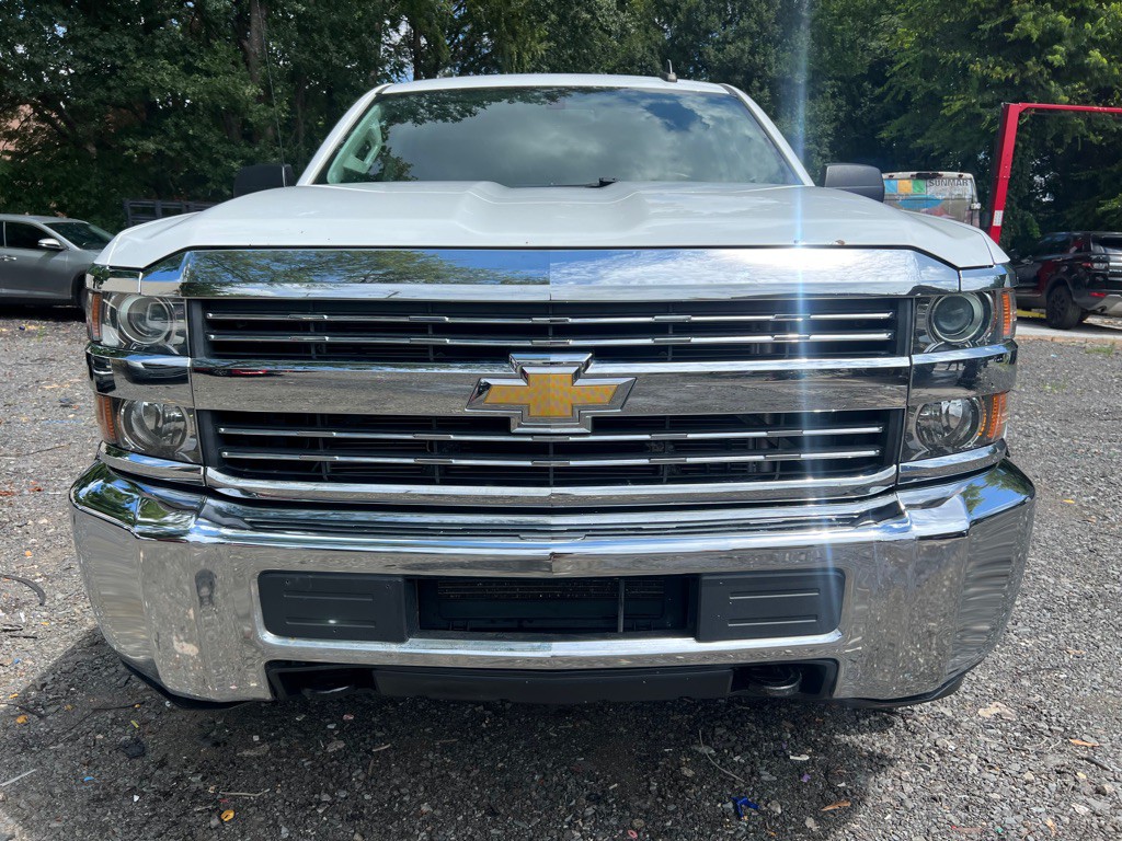 2017 Chevrolet Silverado 1500 Image 2