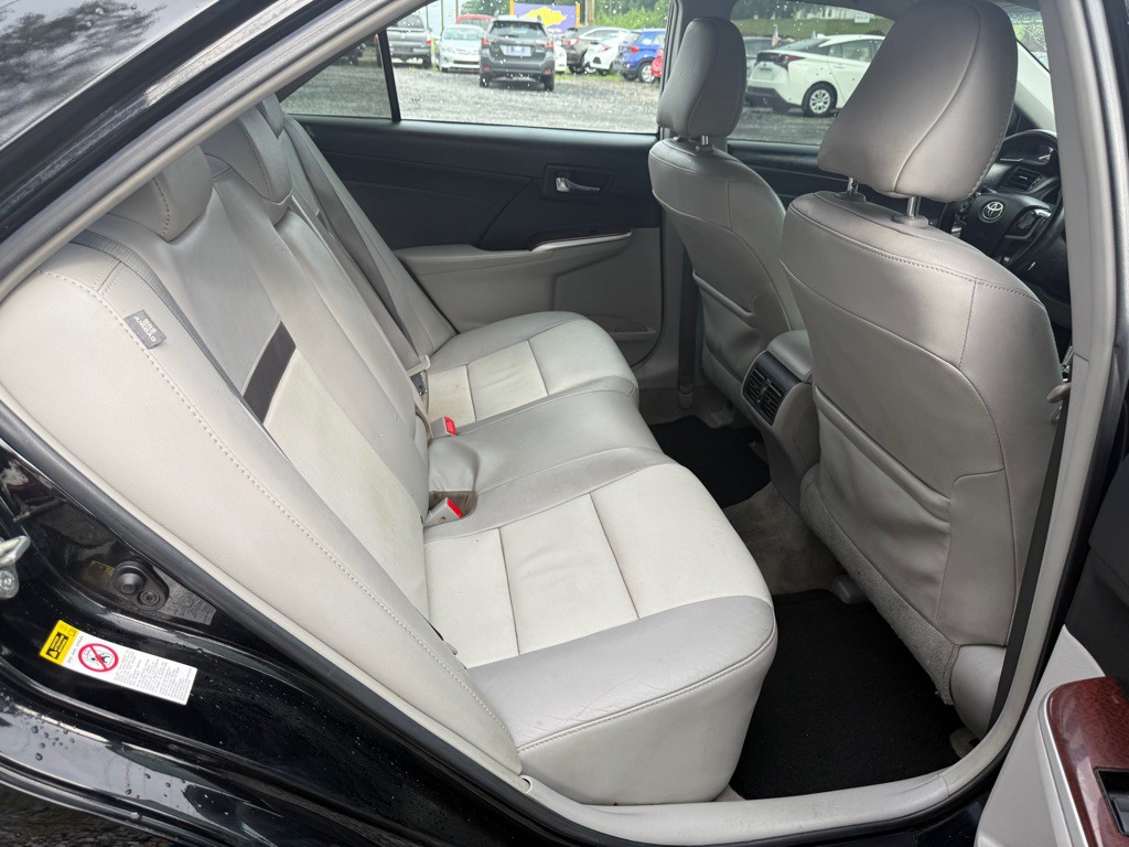 2014 Toyota Camry Image 8