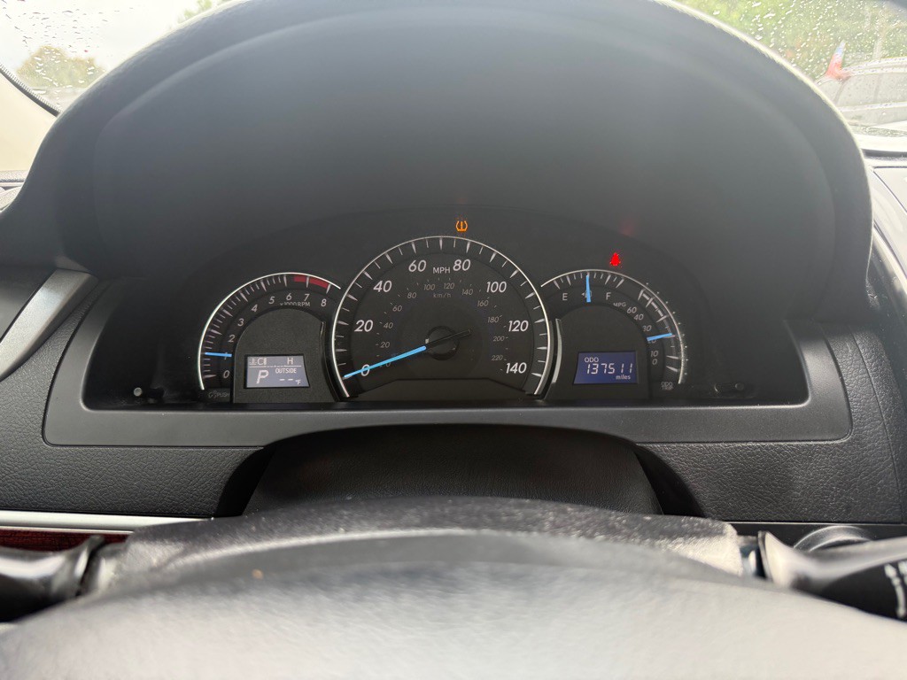 2014 Toyota Camry Image 13