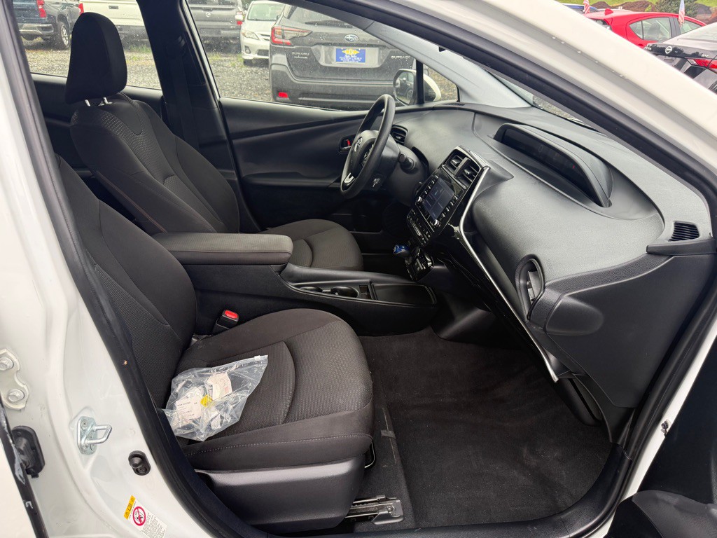 2022 Toyota Prius Image 8