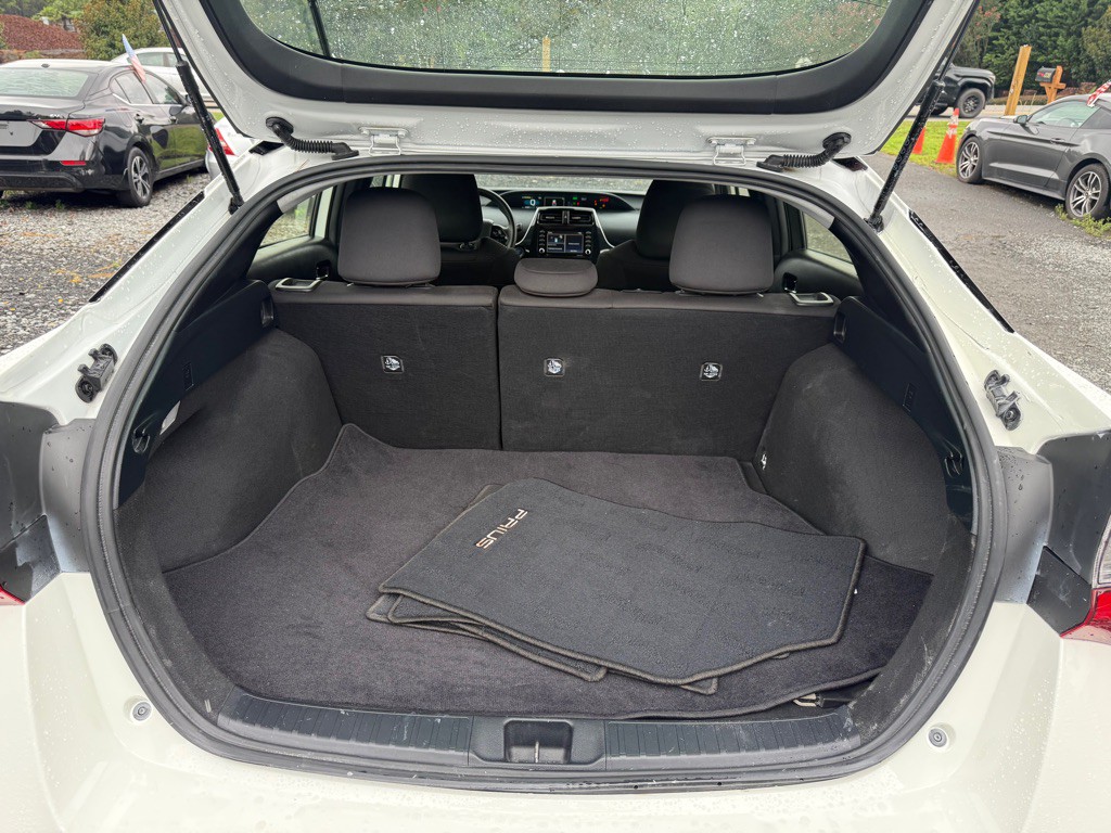 2022 Toyota Prius Image 9