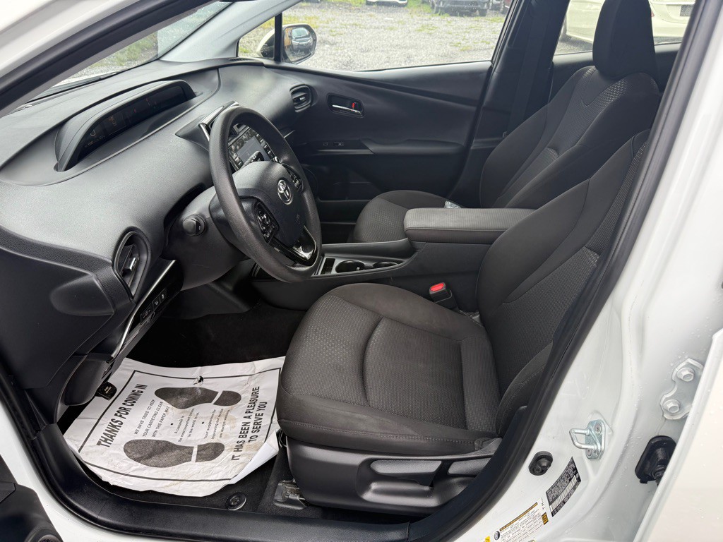 2022 Toyota Prius Image 11