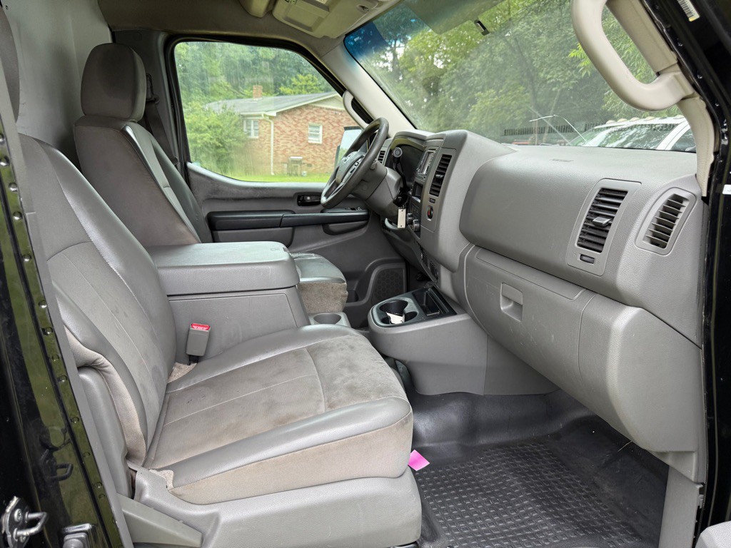 2013 Nissan NV Image 5