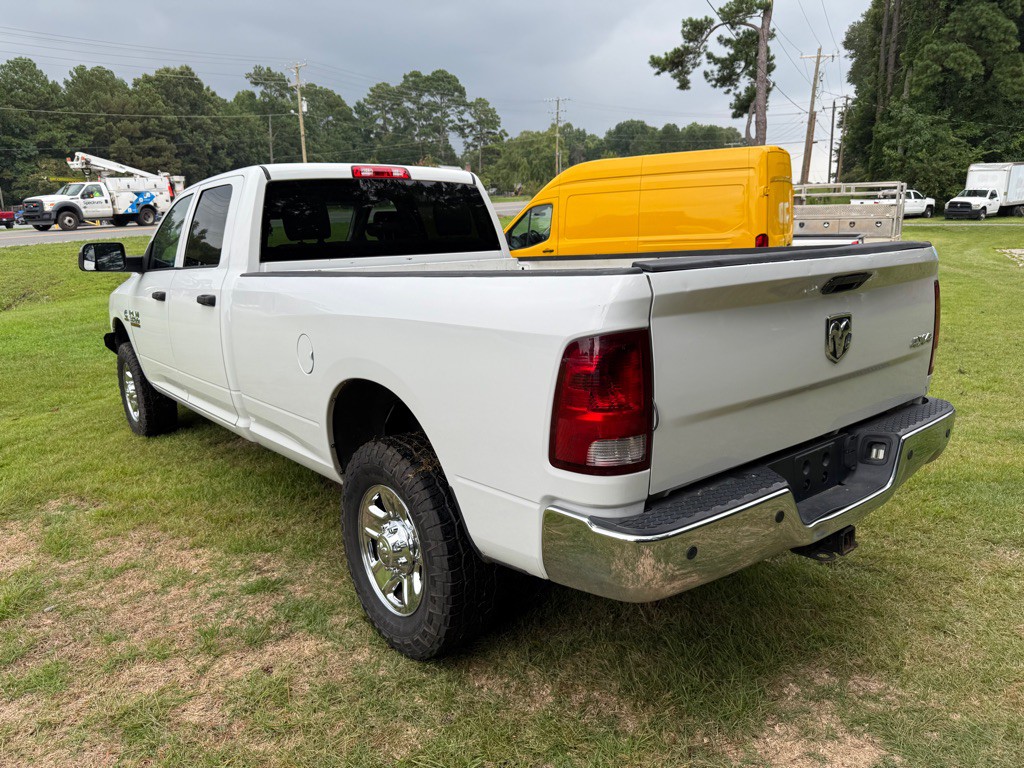 2018 RAM 3500 Image 2