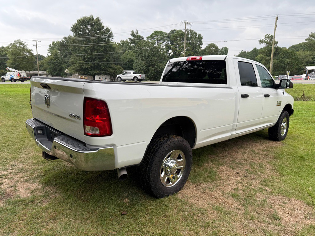 2018 RAM 3500 Image 3