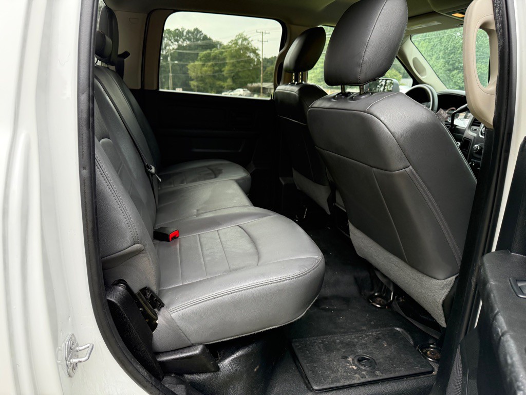 2018 RAM 3500 Image 7