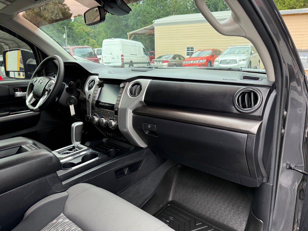 2021 Toyota Tundra Image 6
