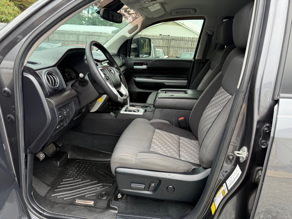 2021 Toyota Tundra Image 10