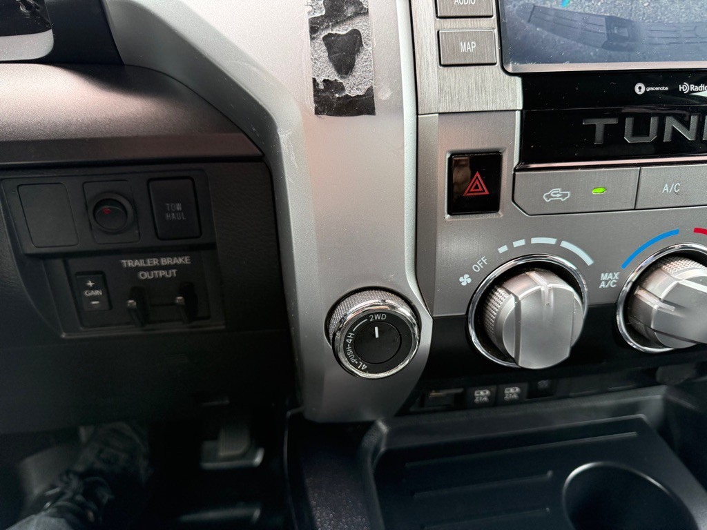 2021 Toyota Tundra Image 17