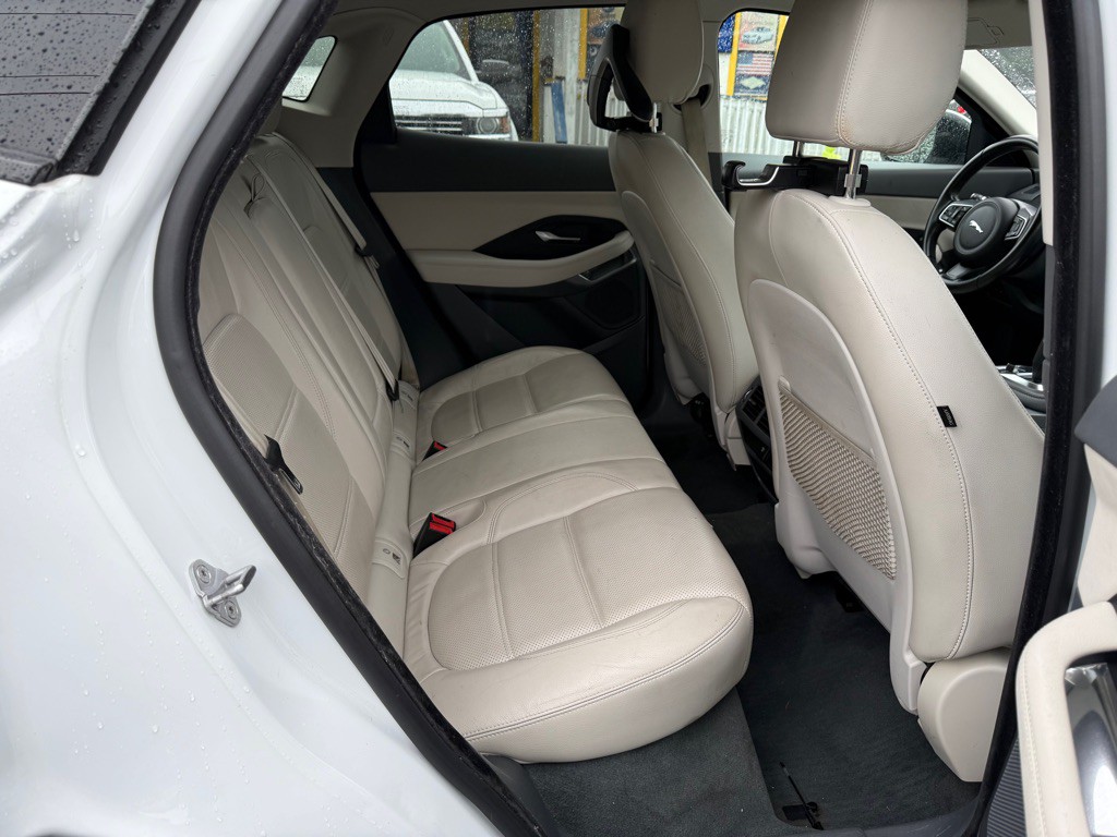 2020 Jaguar E-pace Image 8