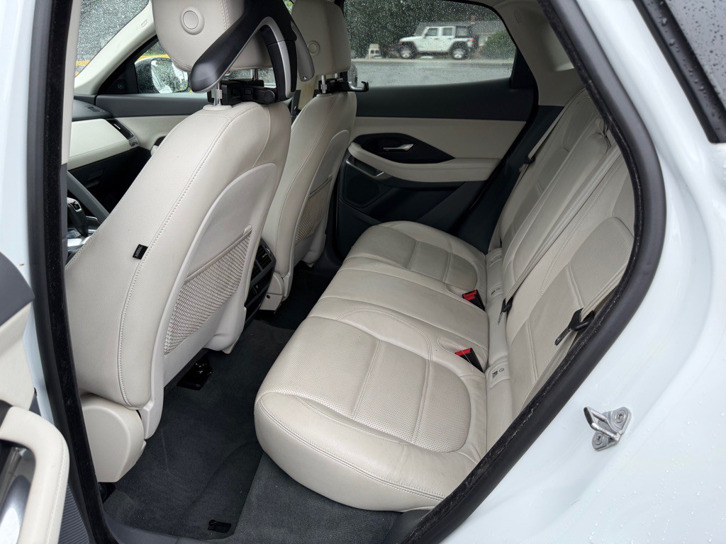 2020 Jaguar E-pace Image 10