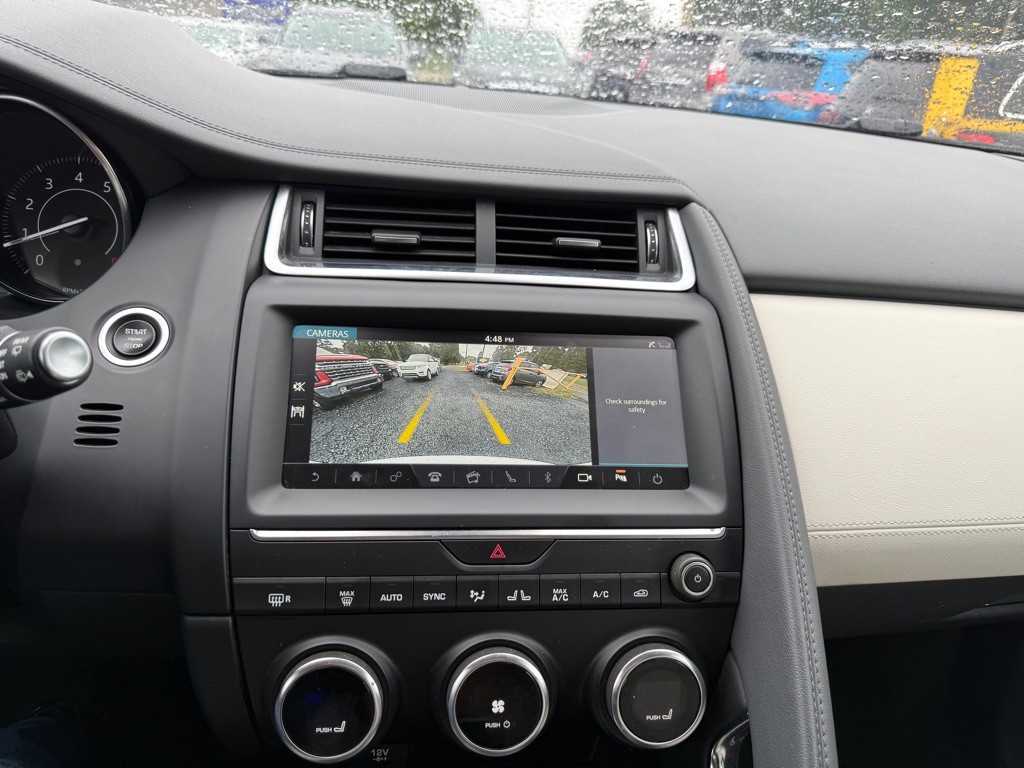 2020 Jaguar E-pace Image 17
