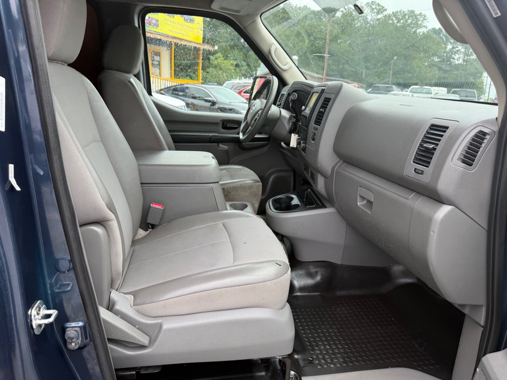 2020 Nissan NV Image 5