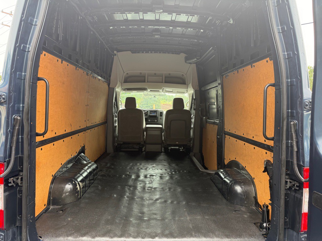 2020 Nissan NV Image 8