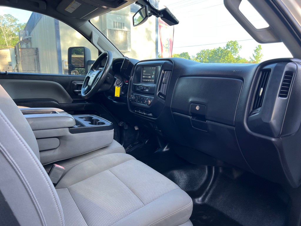 2018 Chevrolet Silverado 1500 Image 9