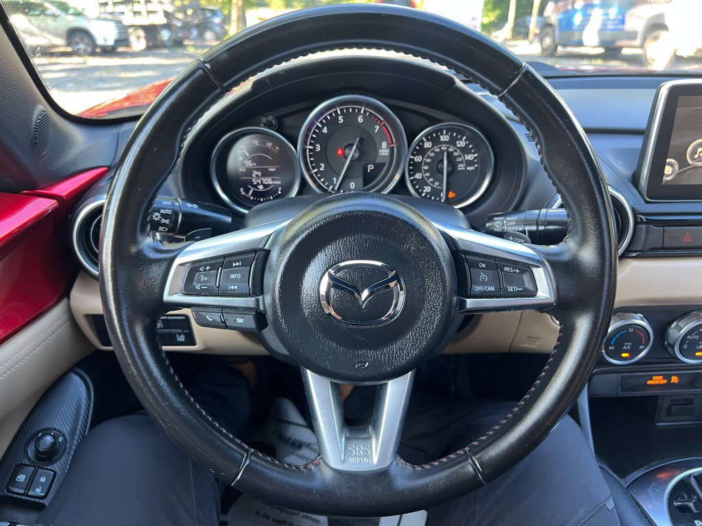 2017 Mazda MX-5 Miata Image 11