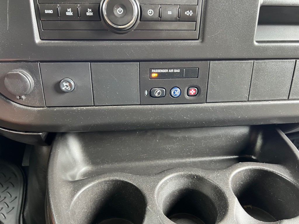 2011 Chevrolet Express Image 14