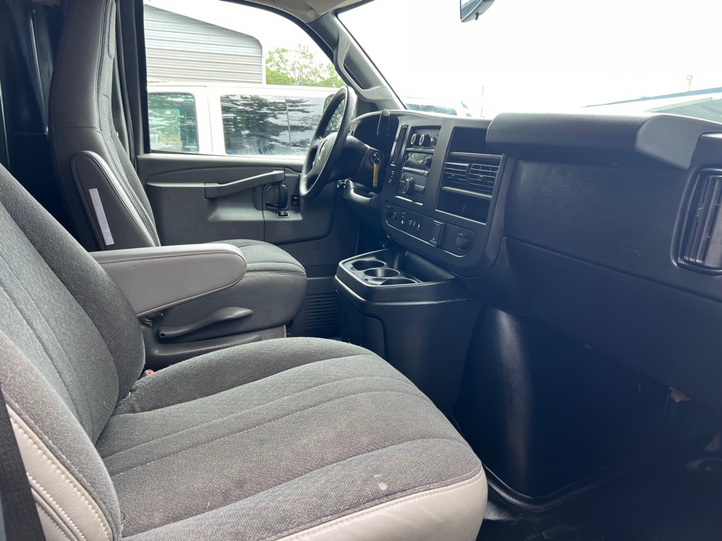2020 Chevrolet Express Image 8