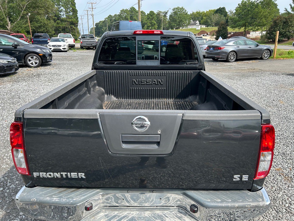 2010 Nissan Frontier Image 5