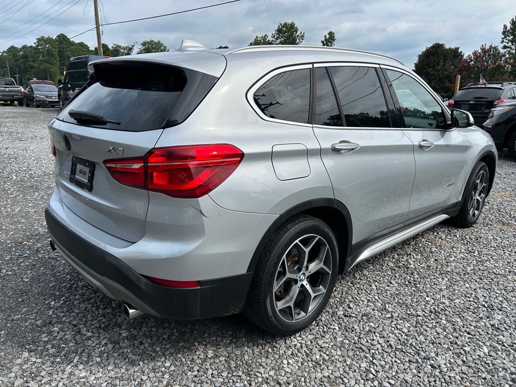 2016 BMW X1 Image 2