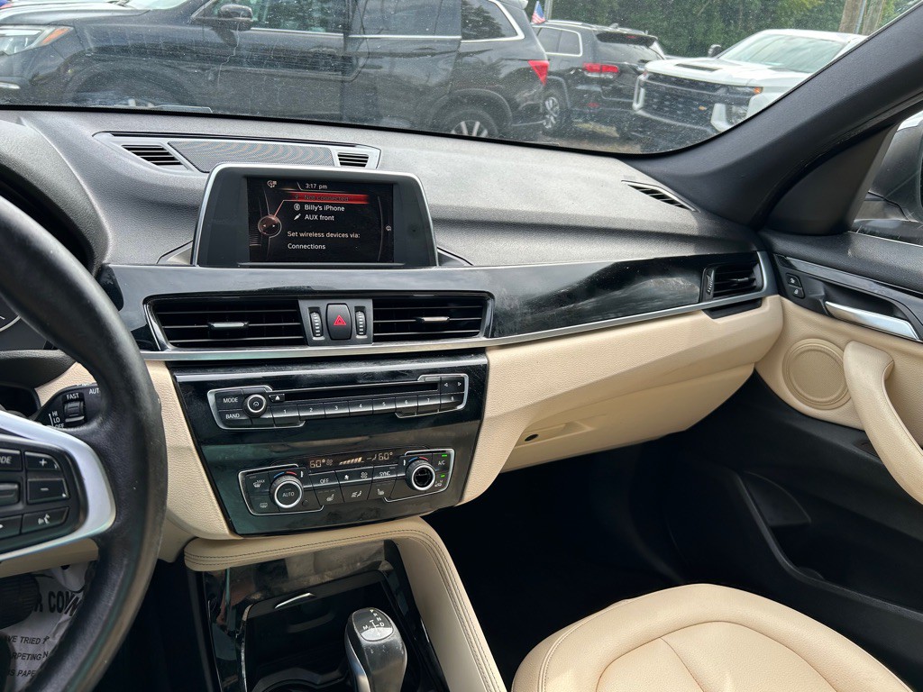 2016 BMW X1 Image 15