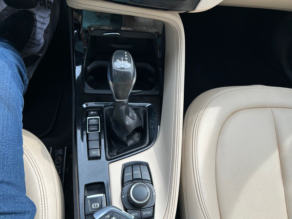 2016 BMW X1 Image 16
