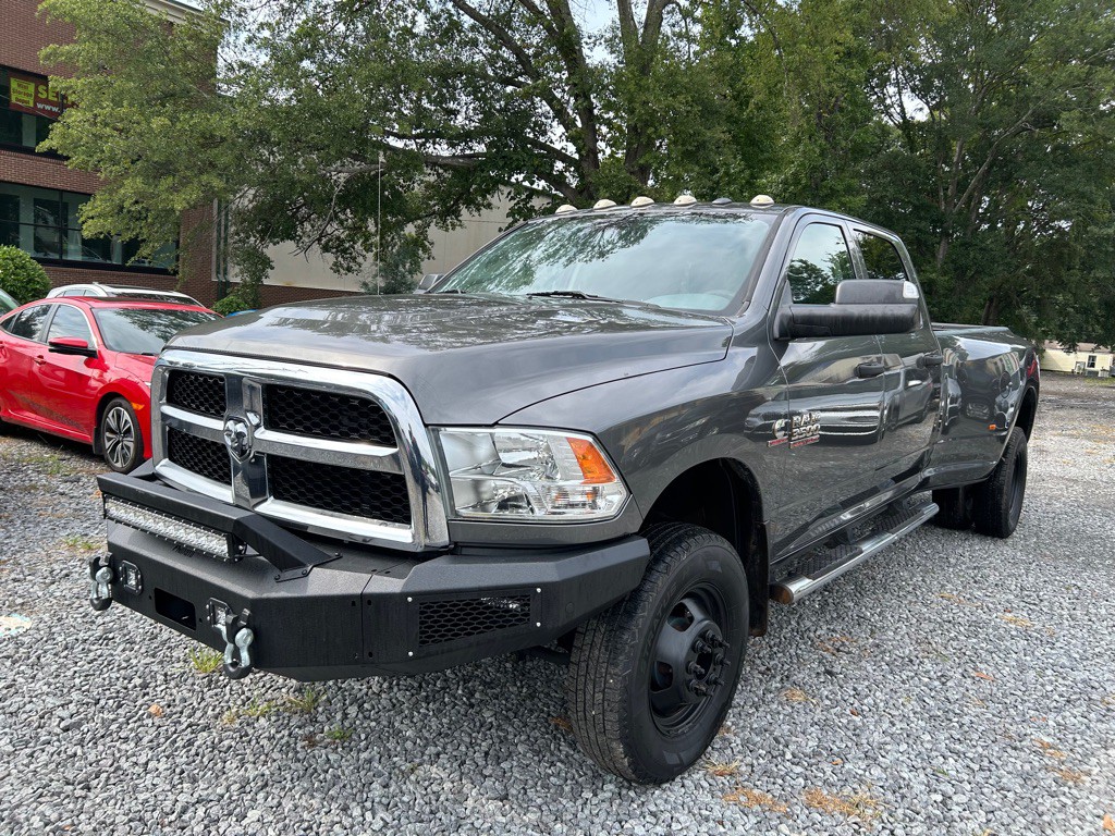 2018 RAM 3500 Image 1