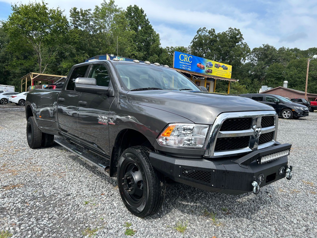 2018 RAM 3500 Image 2