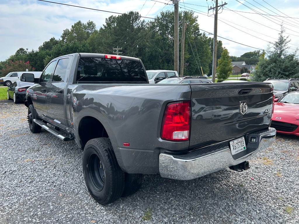 2018 RAM 3500 Image 4