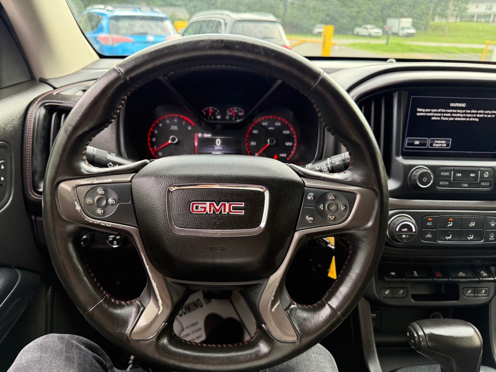 2015 GMC Canyon Image 12