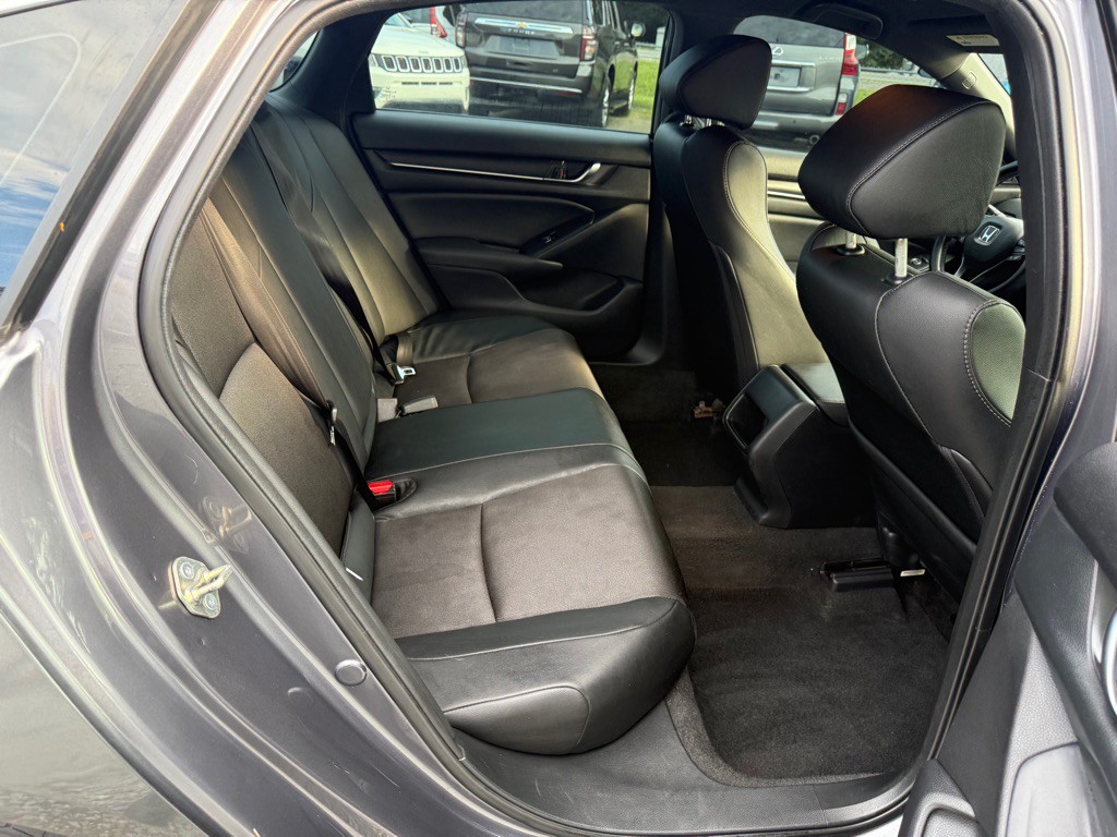 2019 Honda Accord Image 7