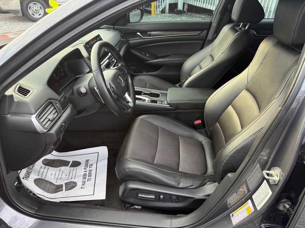 2019 Honda Accord Image 10