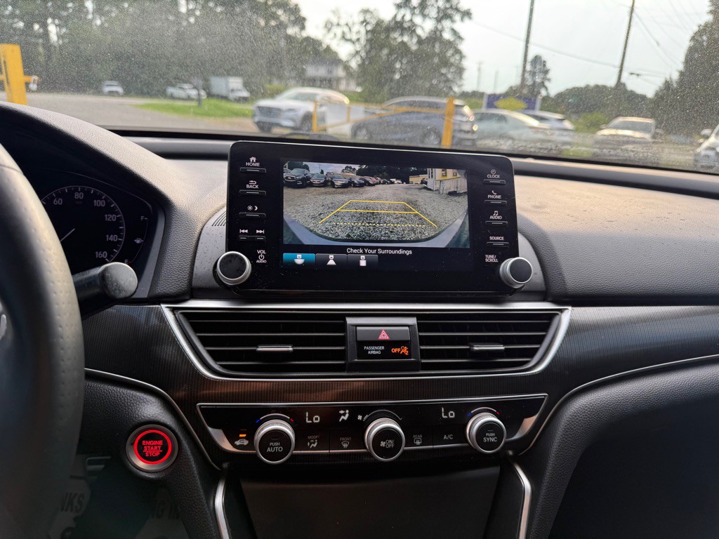 2019 Honda Accord Image 14